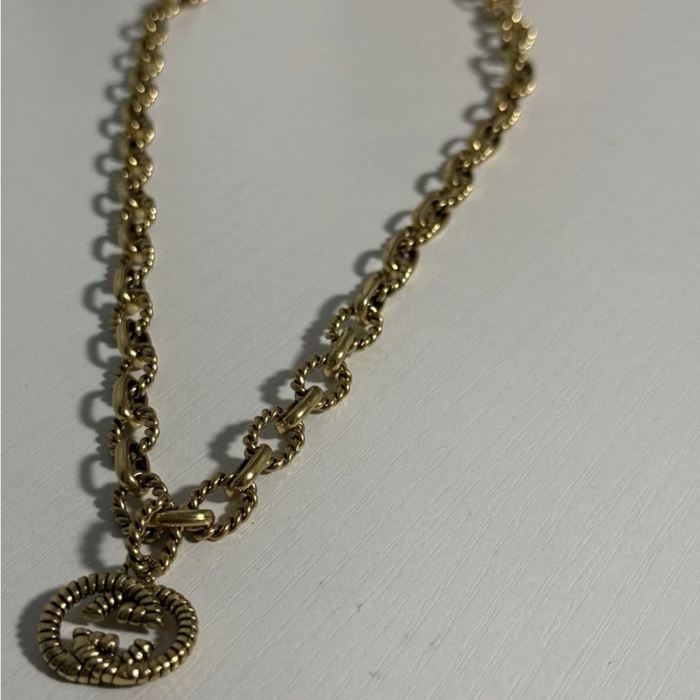 Gucci Gold Vintage Necklace Pendant Selling New Snake Edtion Gucci Gold Chain - Picture 1 of 9